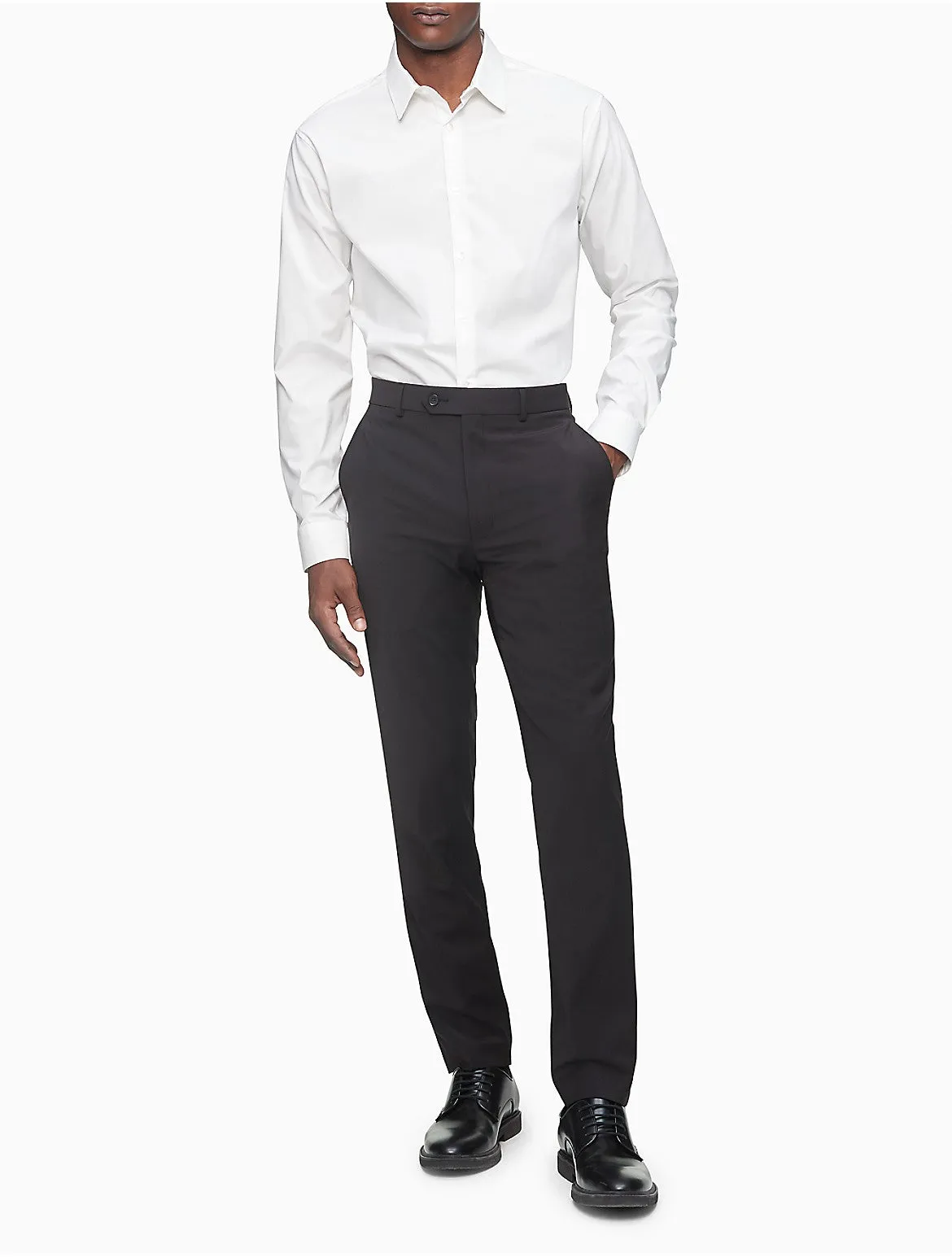 Calvin Klein Mens Skinny fit Dress Pants 30 / 32 Black Solid Stretch
